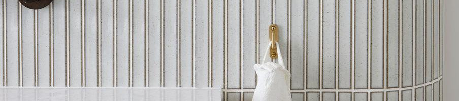 We Love Curves: Japanese Tiles in Wimbledon Bathroom