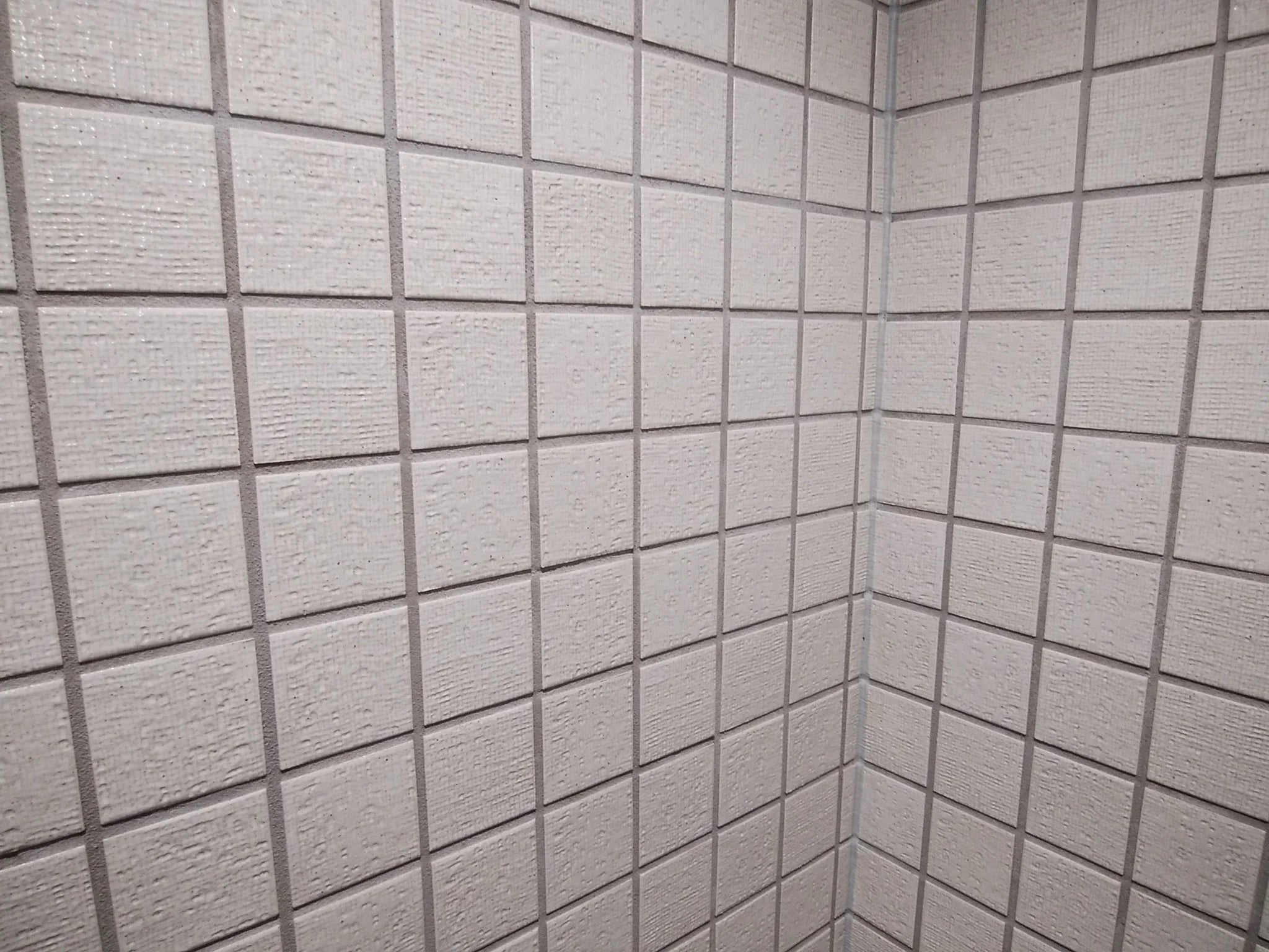 Kaji Oki Tiles | Handcrafted Japanese Porcelain Wall