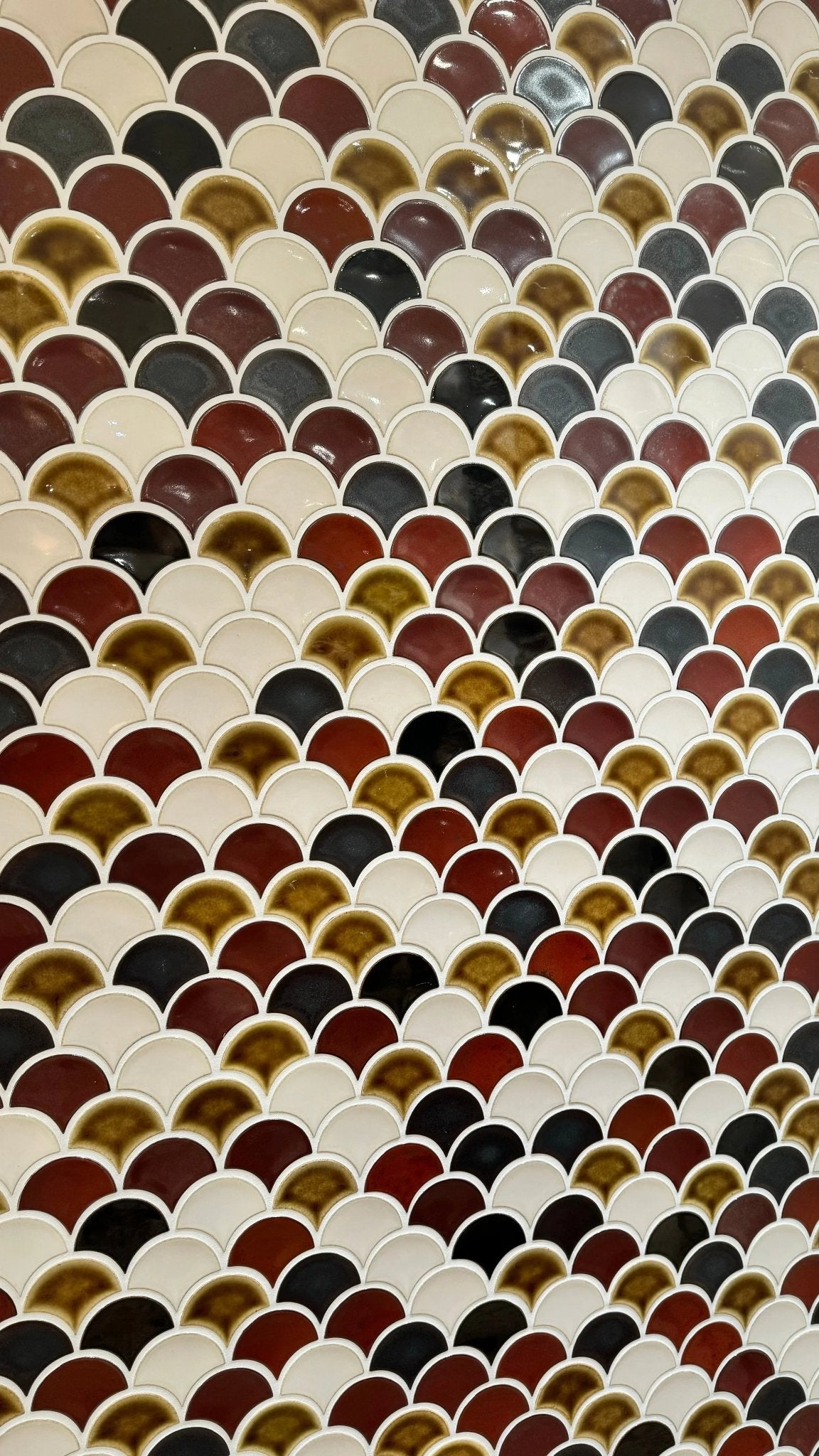 Japanese ceramic wall tiles Kaji Hamon Sample in White from Mittsu Japanese Tiles