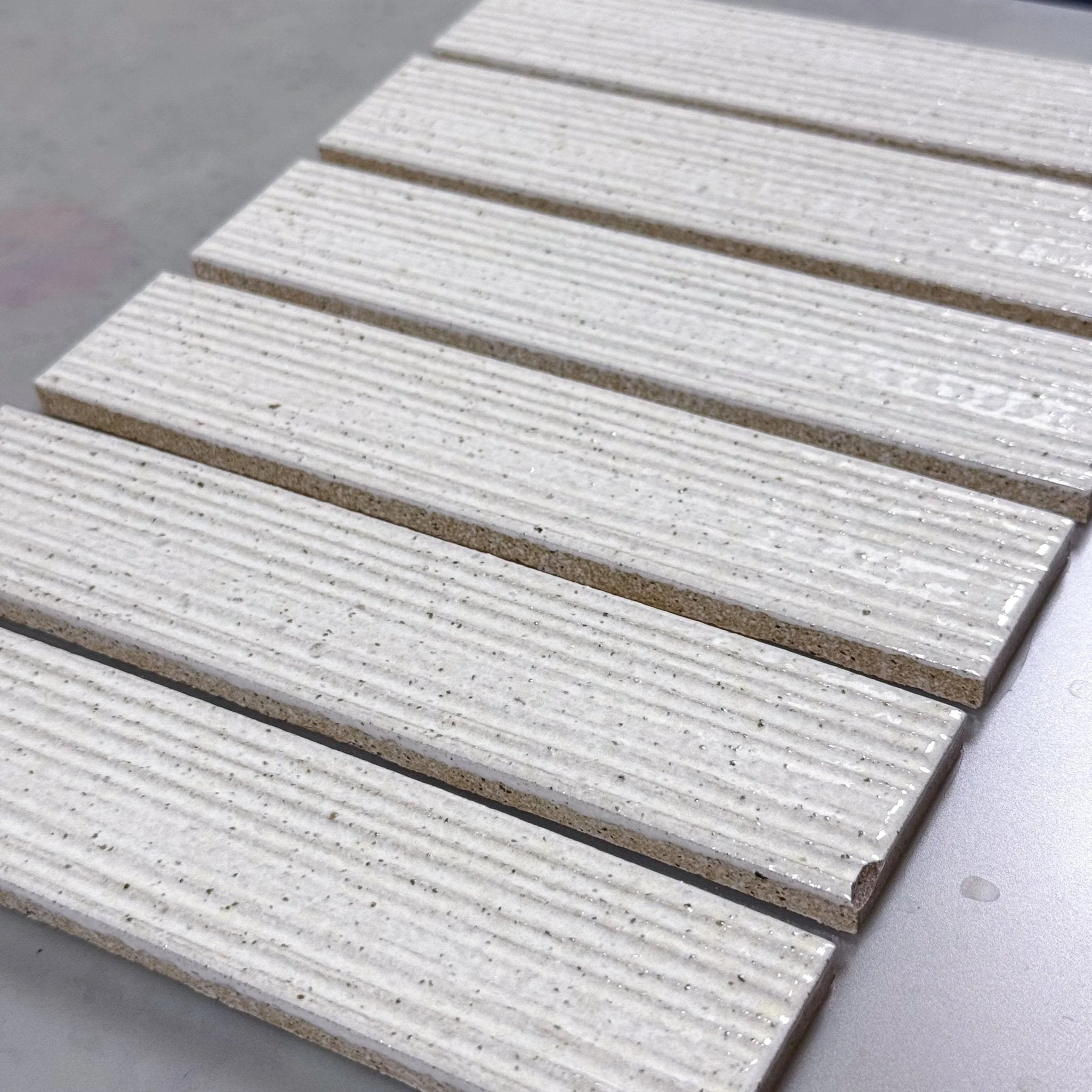 Japanese ceramic wall tiles Kaji Juhi in Off White from Mittsu Japanese Tiles