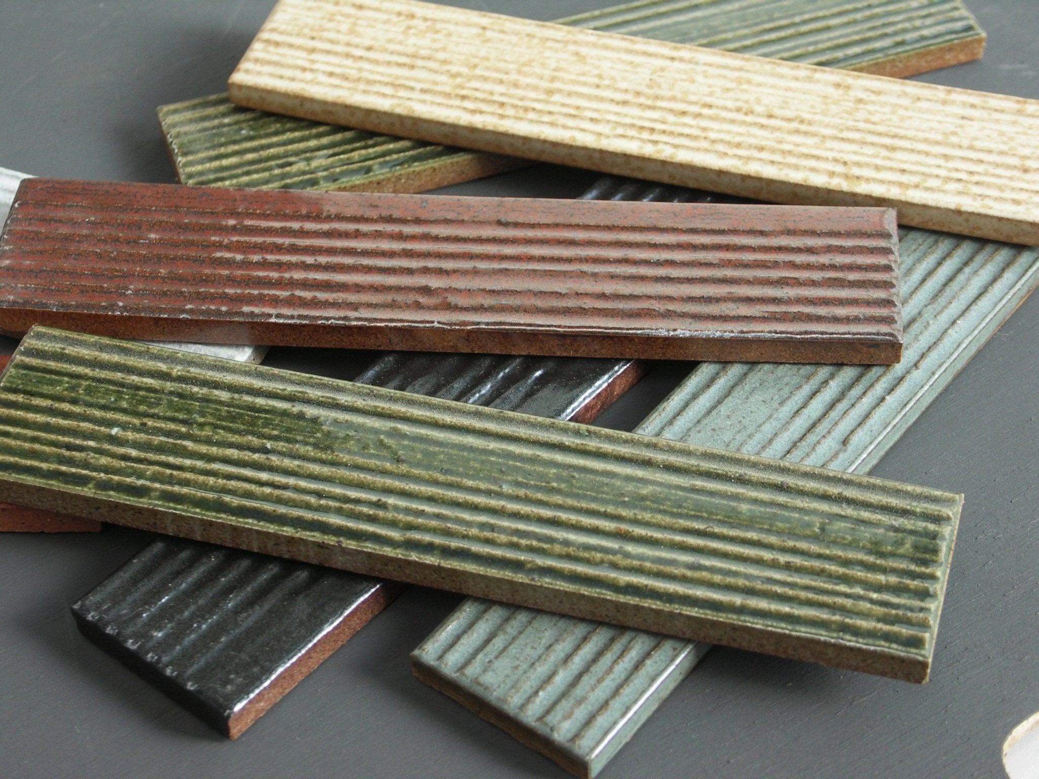 Japanese ceramic wall tiles Kaji Juhi Sample in Vintage Green from Mittsu Japanese Tiles