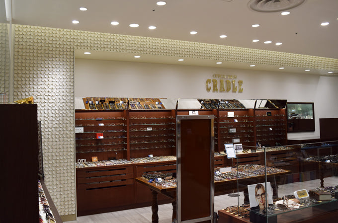 Moon White jewellery store