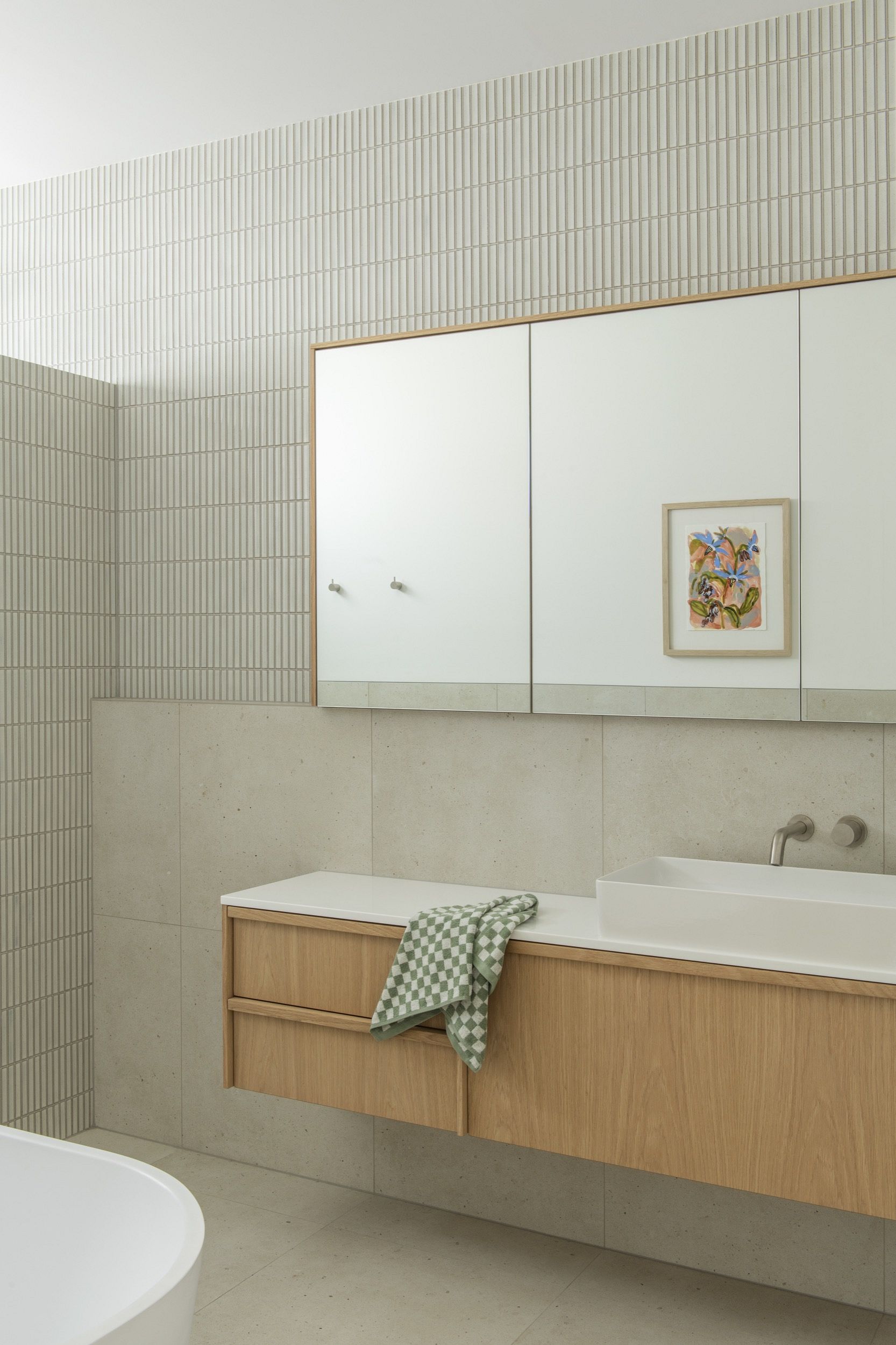 yuki border speckled white darren james bathroom 02