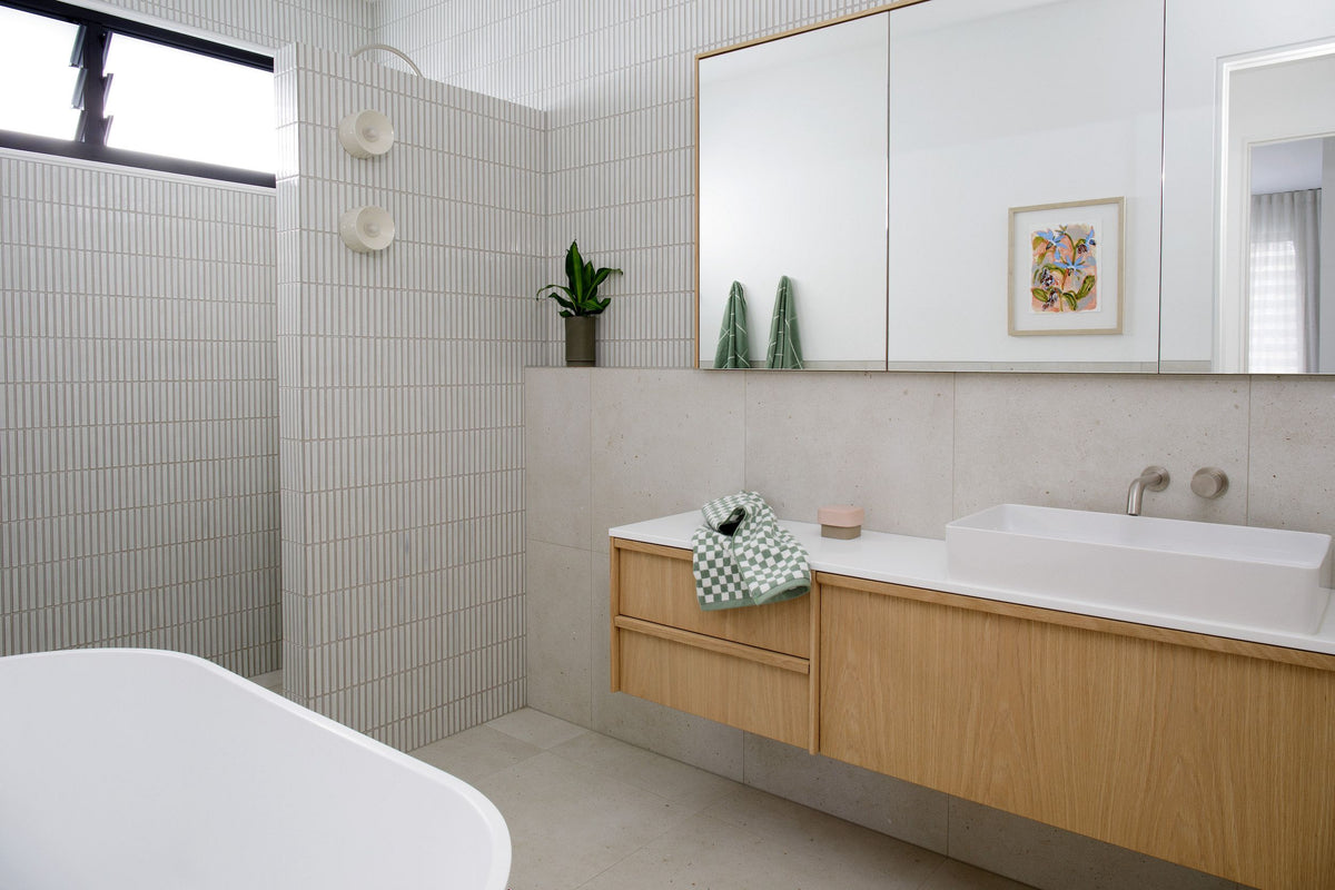 yuki border speckled white darren james bathroom 03