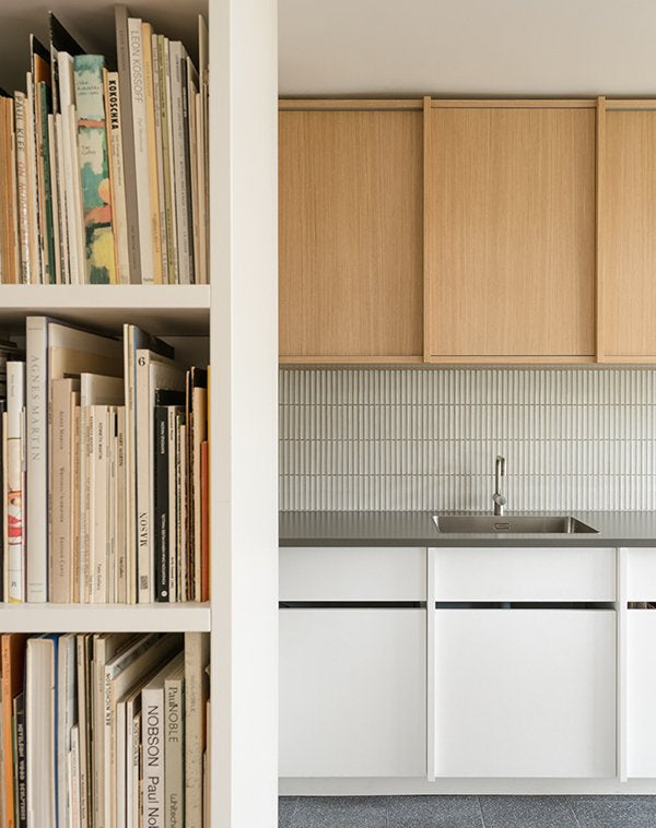 yuki border speckled white francisco sutherland kitchen 02