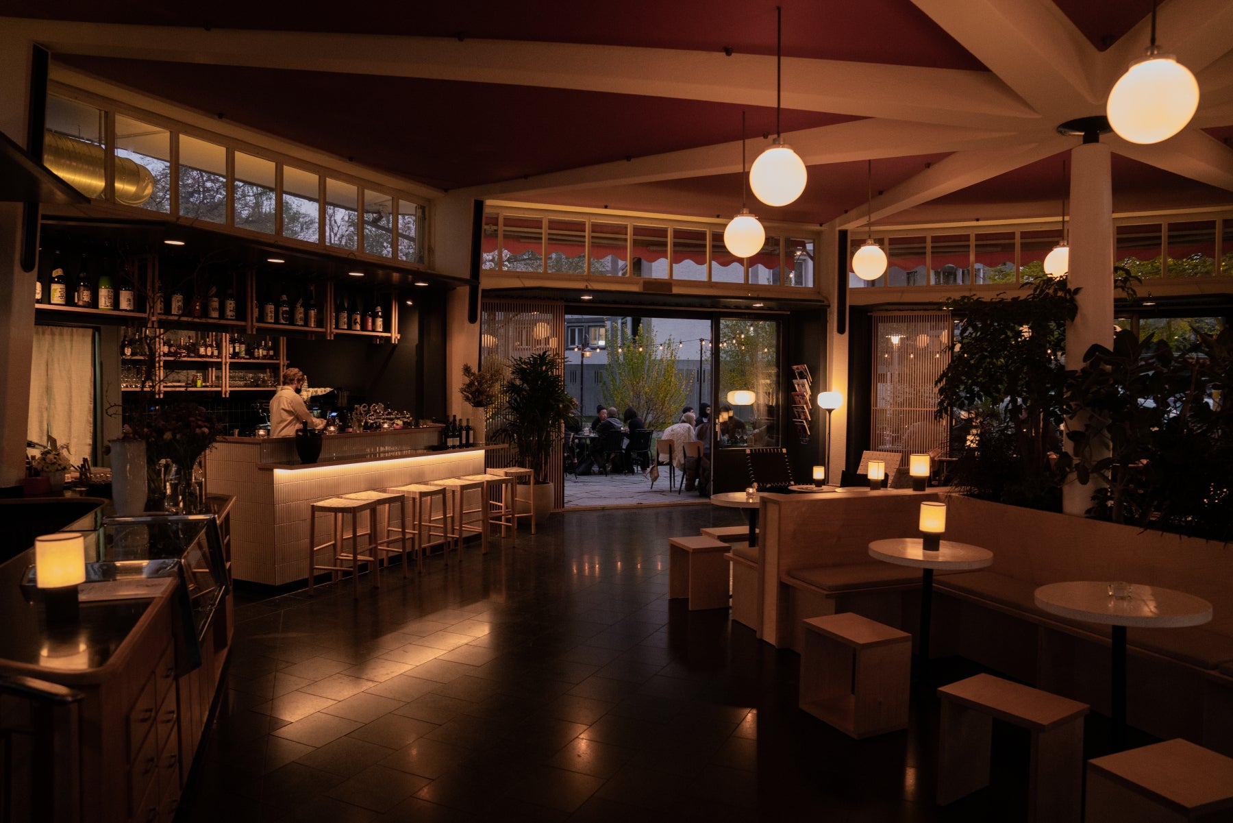 yuki border speckled white ooki pavillon zurich bar 04