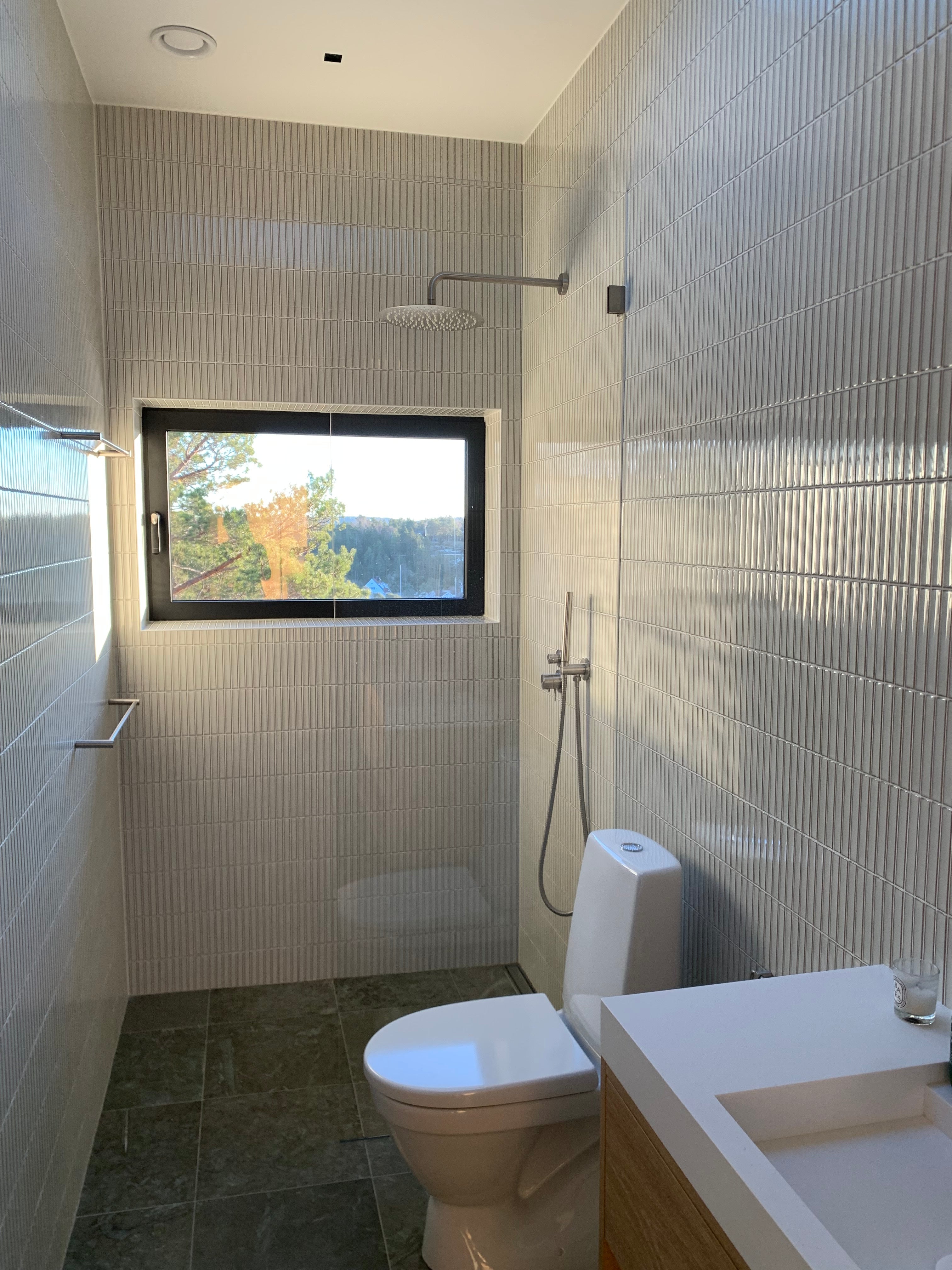 yuki border speckled white private villa stockholm bathroom 03