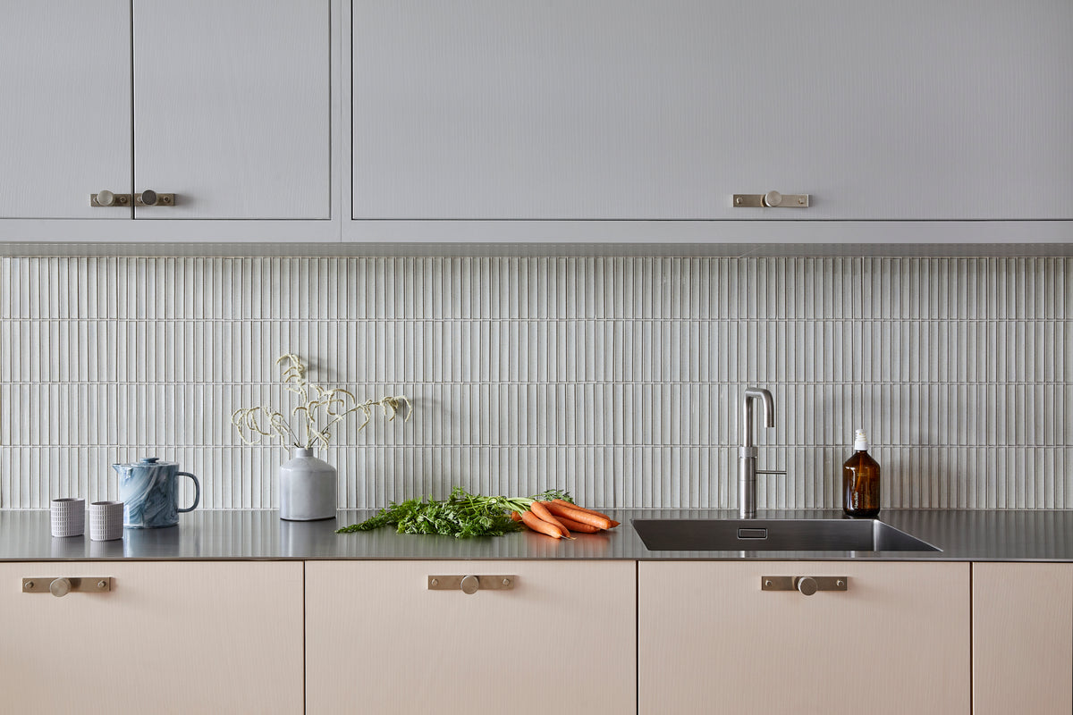 yuki border speckled white sola kitchens hampstead 02