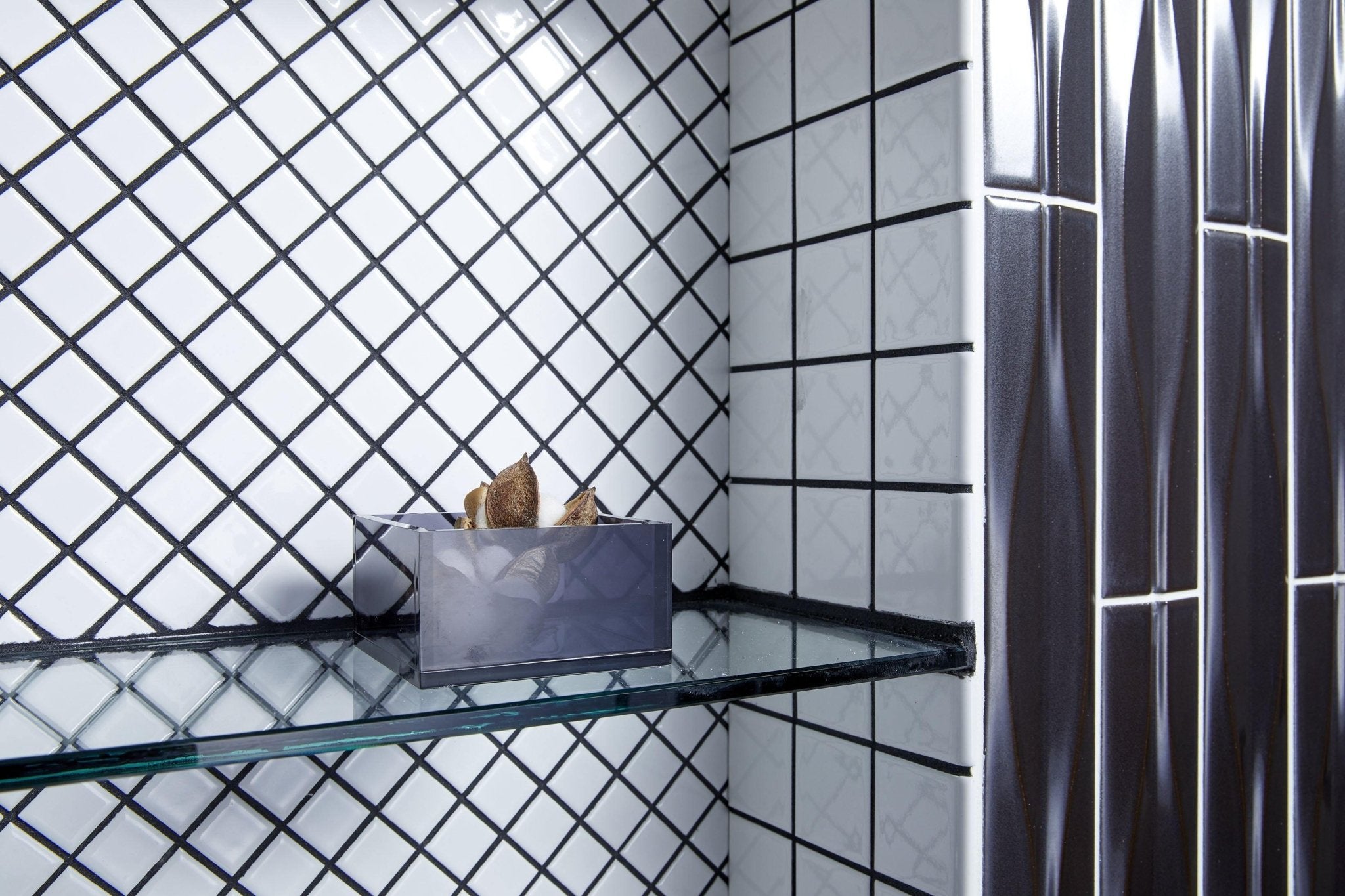 Japanese ceramic wall tiles Yumon in Black from Mittsu Japanese Tiles