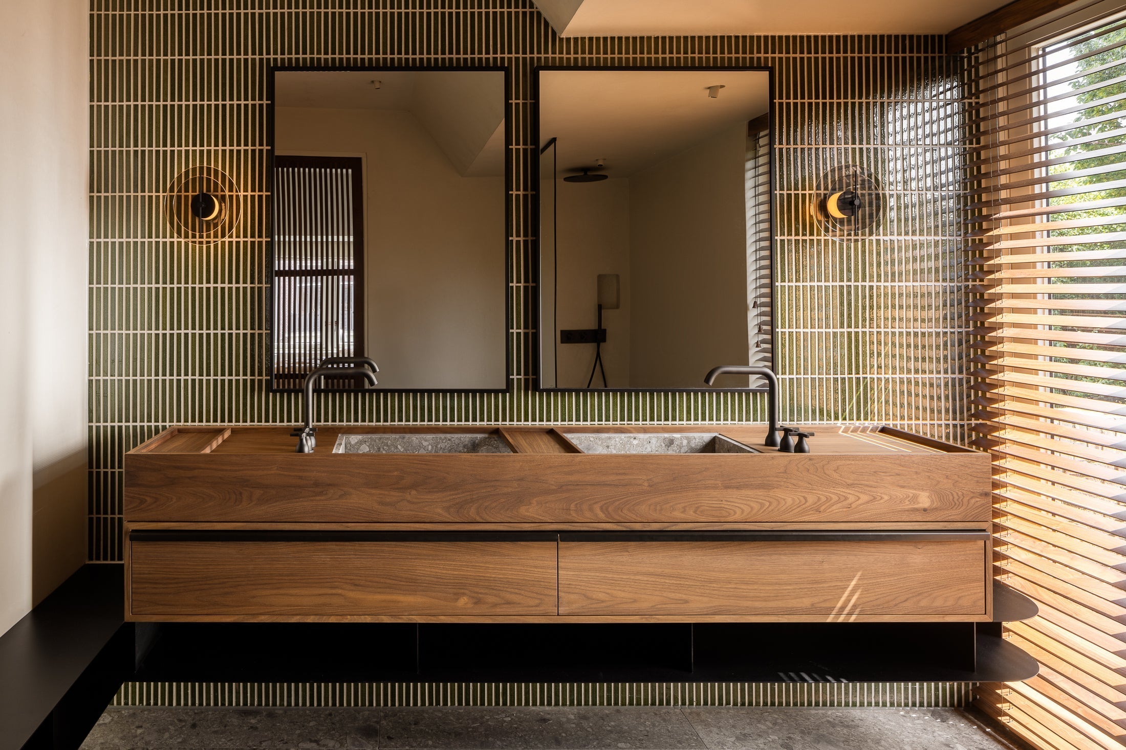 Haarlem House of Four - Mittsu - Japanese Tiles