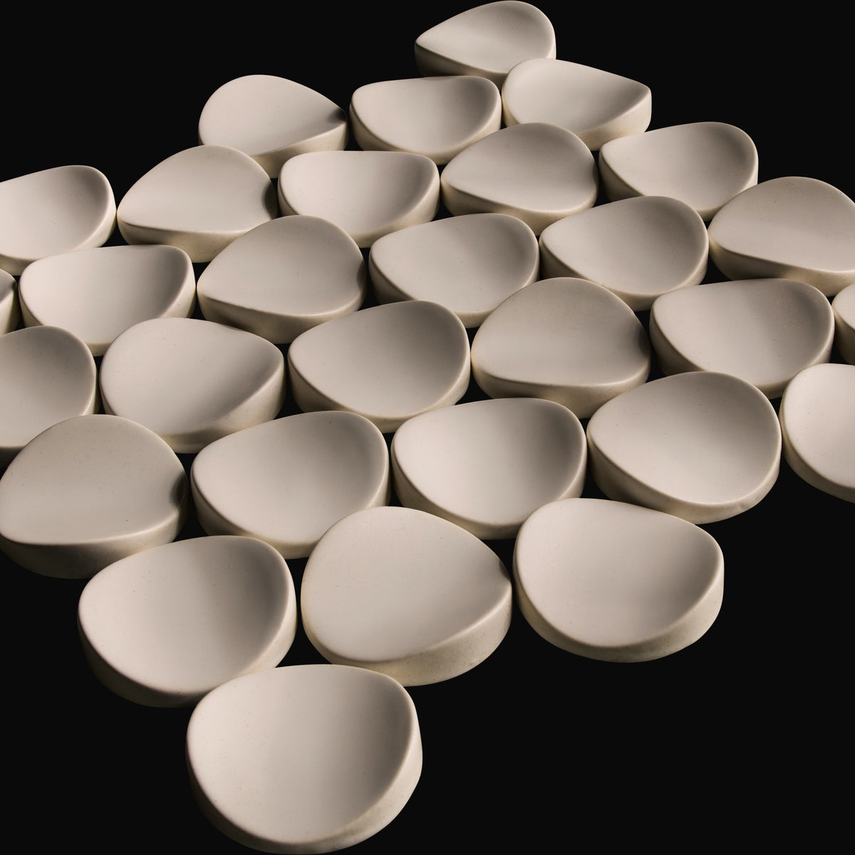 Moon Japanese ceramic wall tile in White Glaze – Mittsu Japanese Tiles