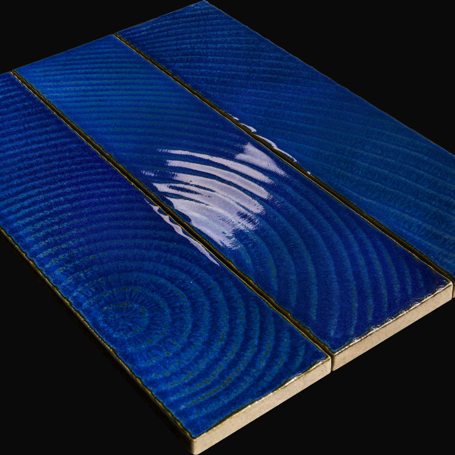 Unari Mokume Japanese ceramic wall tile in Cobalt Wave – Mittsu Japanese Tiles