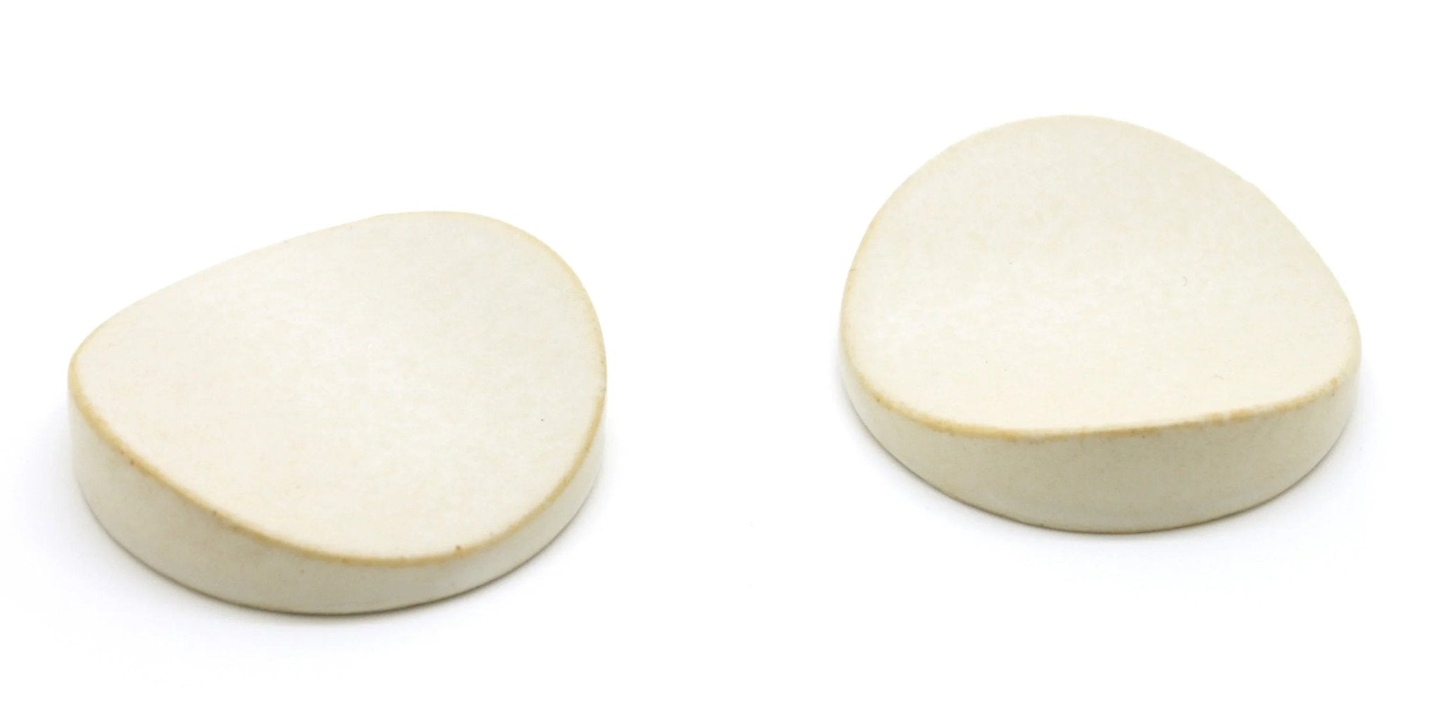 Japanese ceramic wall tiles Moon in Ivory from Mittsu Japanese Tiles