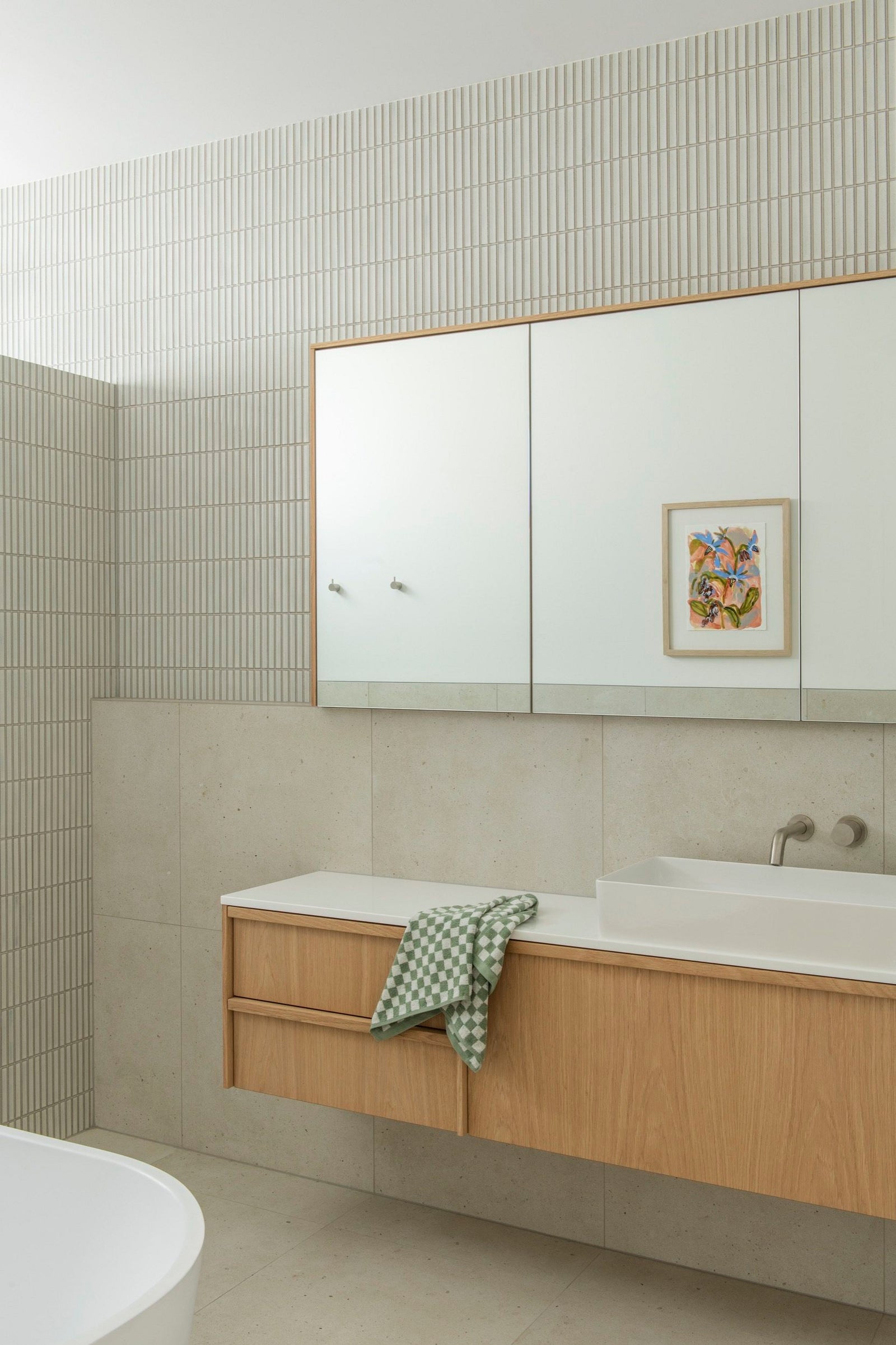 yuki border speckled white darren james bathroom 02
