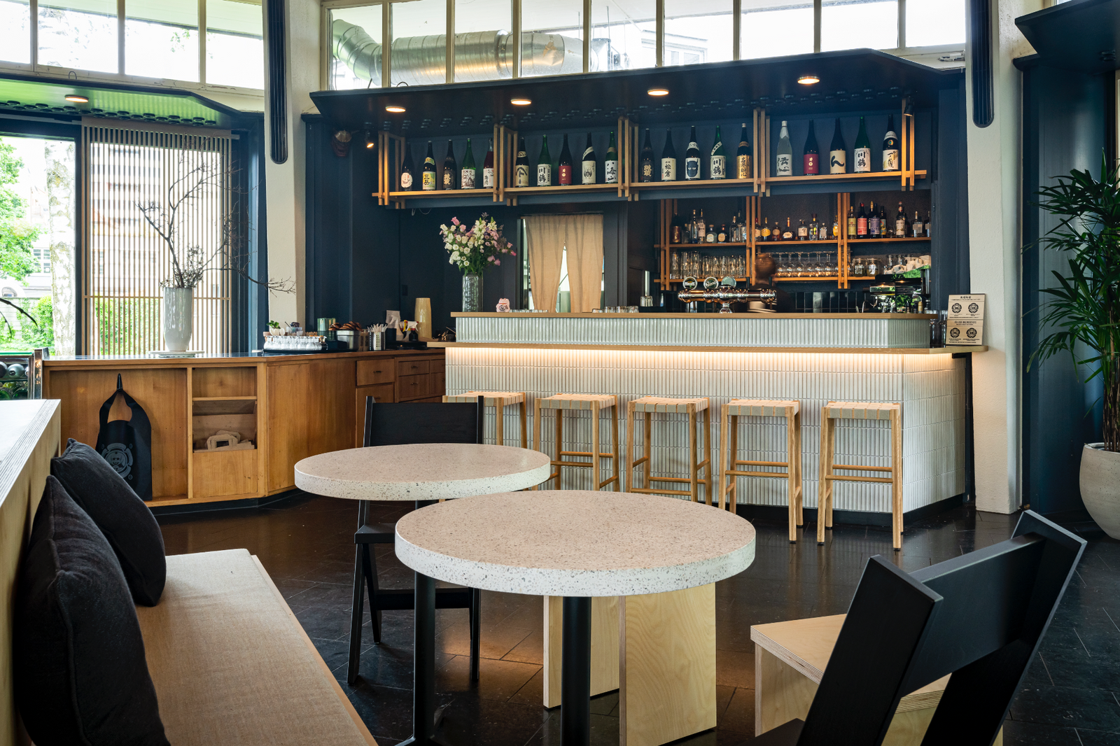 yuki border speckled white ooki pavillon zurich bar 02