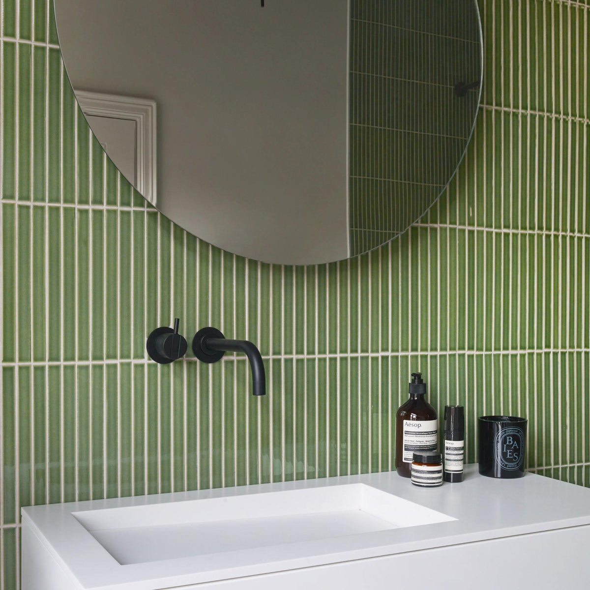 Arcaico Japanese porcelain wall tile in Green – Mittsu Japanese Tiles