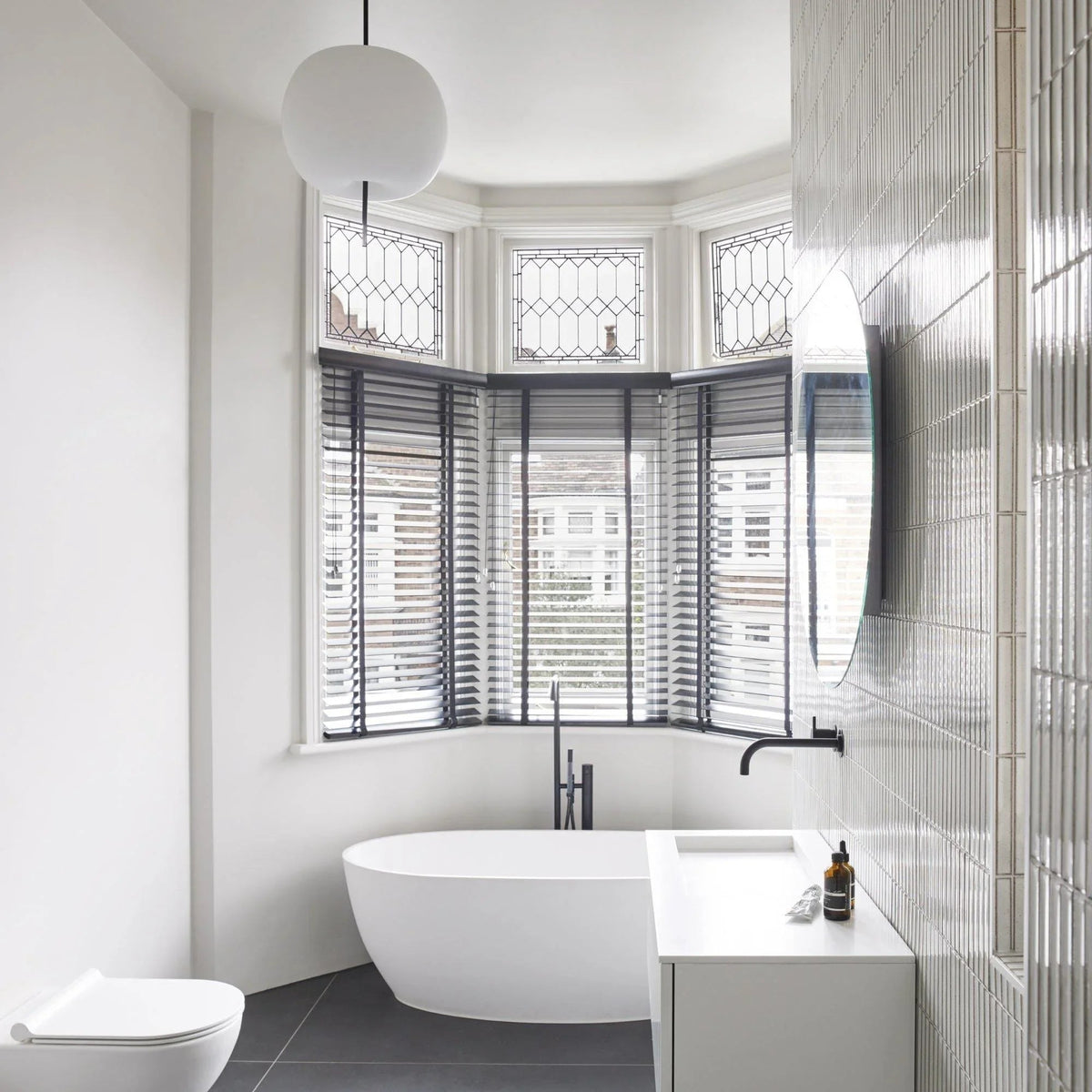 Yuki Border Japanese porcelain wall tile in Speckled White – Mittsu Japanese Tiles